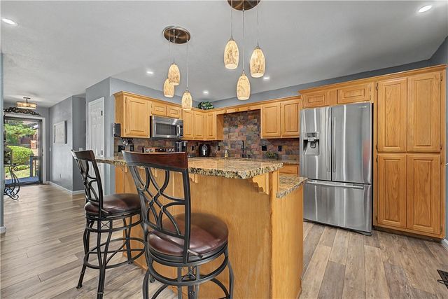 65 Granshire Drive, Bella Vista, AR 72714