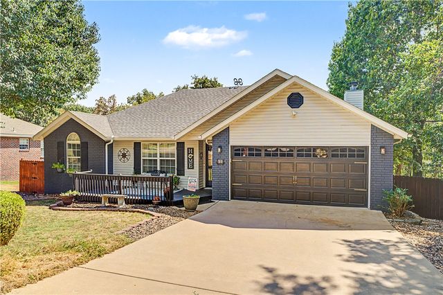 65 Granshire Drive, Bella Vista, AR 72714