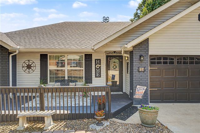 65 Granshire Drive, Bella Vista, AR 72714