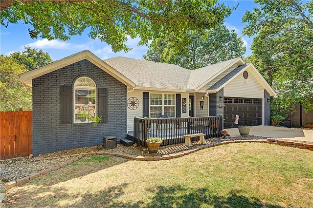 65 Granshire Drive, Bella Vista, AR 72714