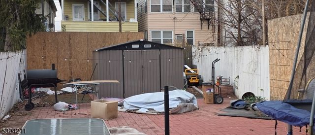 136 Smith St, Elizabeth City, NJ 07201