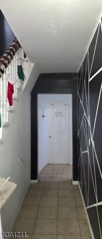 136 Smith St, Elizabeth City, NJ 07201