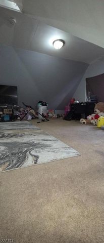 136 Smith St, Elizabeth City, NJ 07201