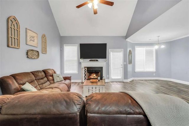 309 Helena Place, Mcdonough, GA 30252