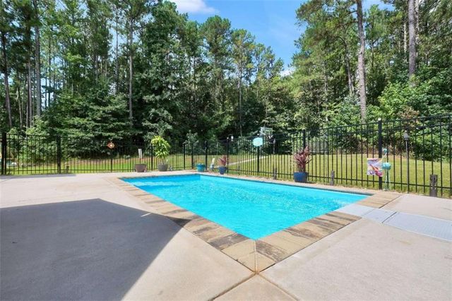 309 Helena Place, Mcdonough, GA 30252