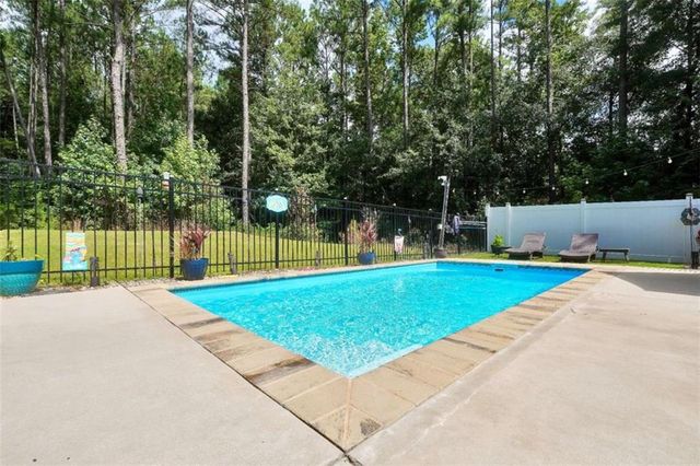 309 Helena Place, Mcdonough, GA 30252