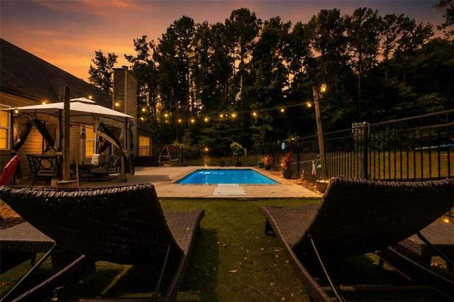 309 Helena Place, Mcdonough, GA 30252
