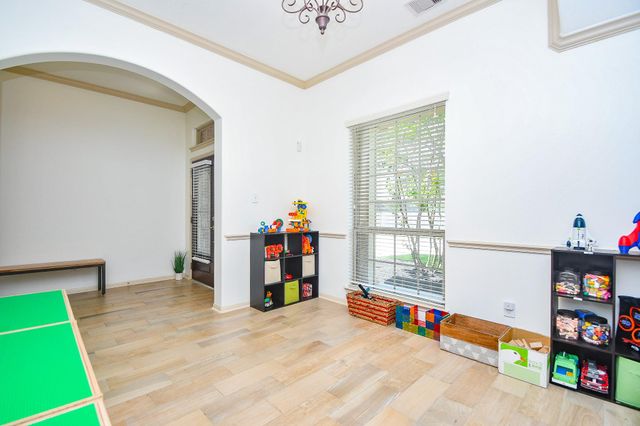 16814 Ranger Ridge Drive, Cypress, TX 77429