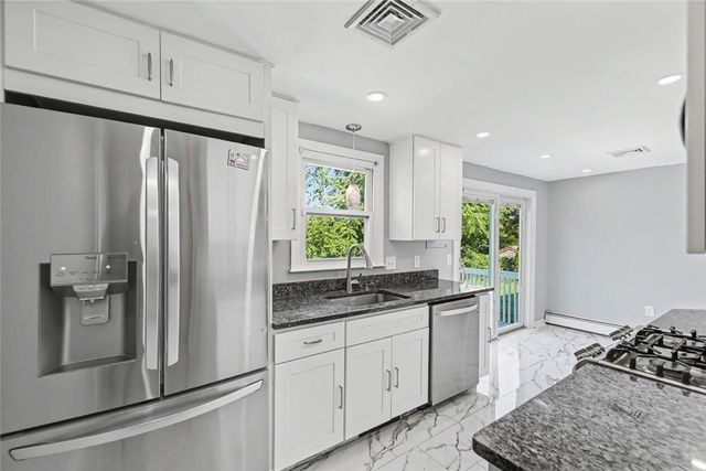42 Roger Williams Avenue, East Providence, RI 02916