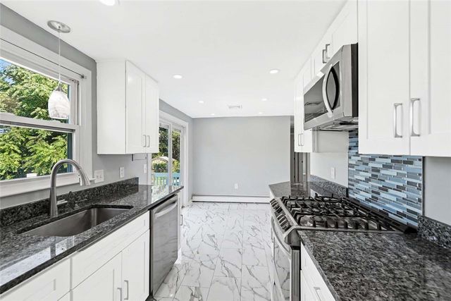 42 Roger Williams Avenue, East Providence, RI 02916