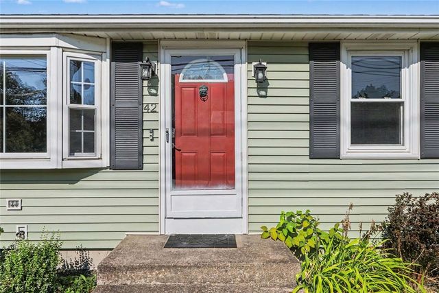 42 Roger Williams Avenue, East Providence, RI 02916