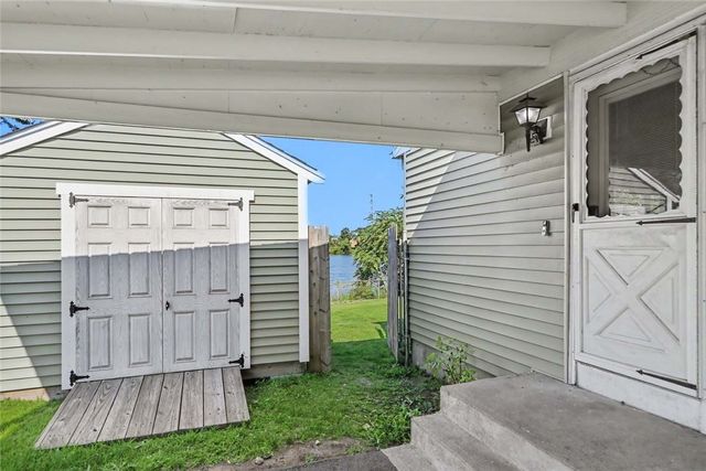 42 Roger Williams Avenue, East Providence, RI 02916