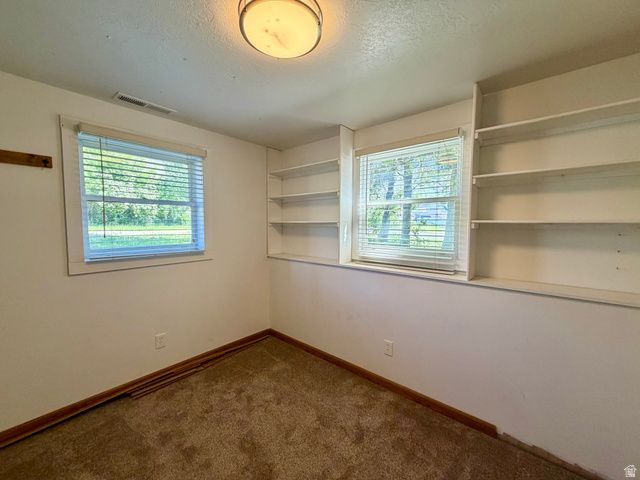 2115 N FRUITLAND DR, North Ogden, UT 84414