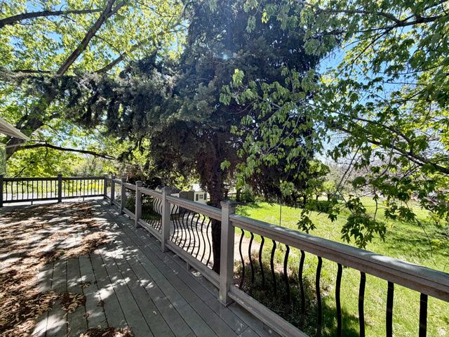 2115 N FRUITLAND DR, North Ogden, UT 84414