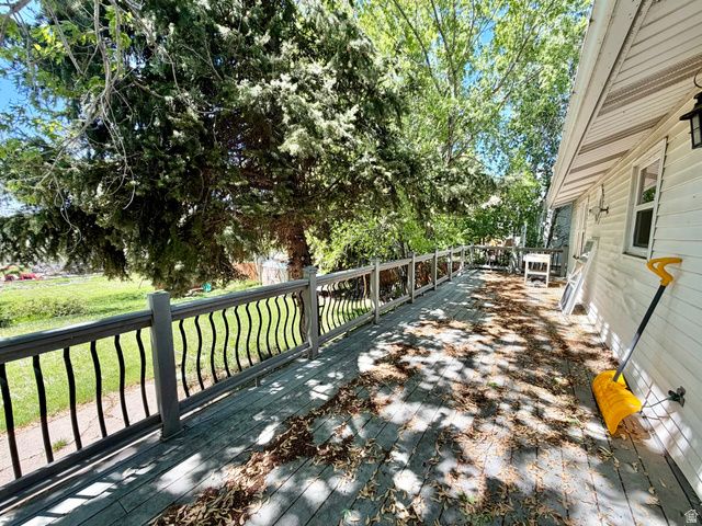 2115 N FRUITLAND DR, North Ogden, UT 84414