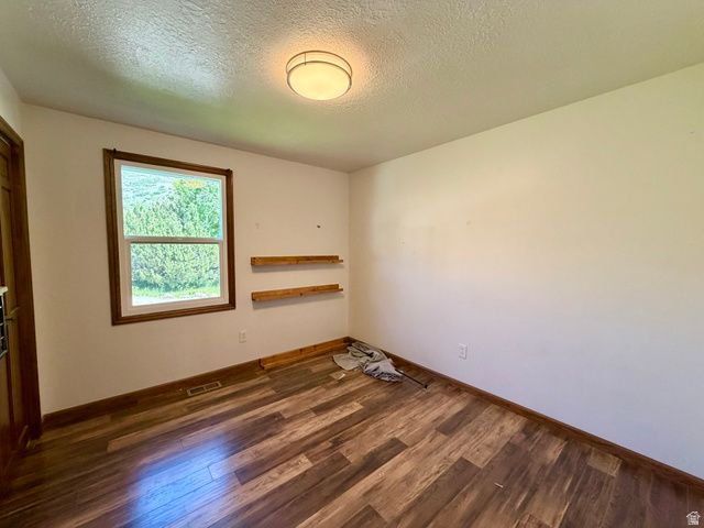 2115 N FRUITLAND DR, North Ogden, UT 84414