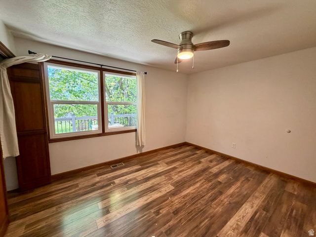 2115 N FRUITLAND DR, North Ogden, UT 84414