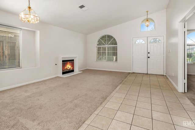 10104 Brookline Woods Drive, Bakersfield, CA 93312