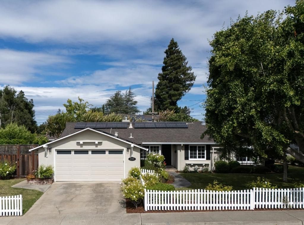 Image 2 of property listing at 2349 Carol Avenue, Mountain View, CA 94040