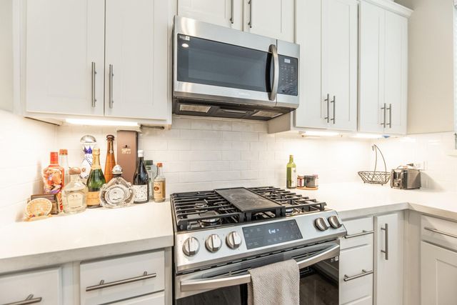 5230 Schuler Street, Houston, TX 77007