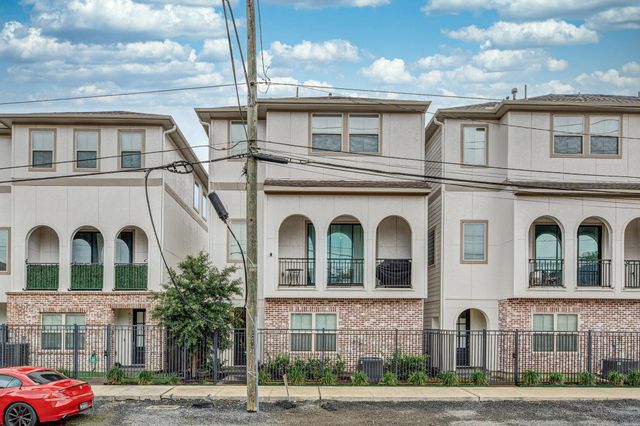 5230 Schuler Street, Houston, TX 77007