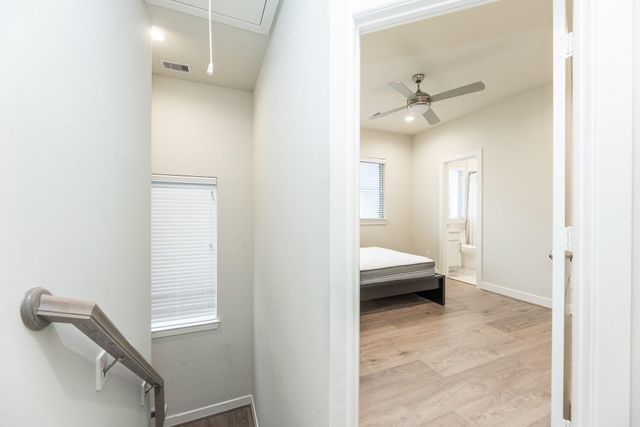 5230 Schuler Street, Houston, TX 77007