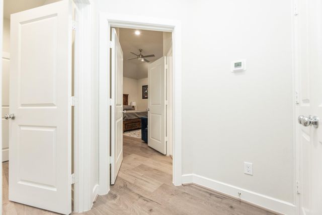 5230 Schuler Street, Houston, TX 77007