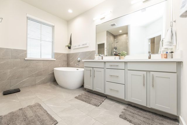 5230 Schuler Street, Houston, TX 77007
