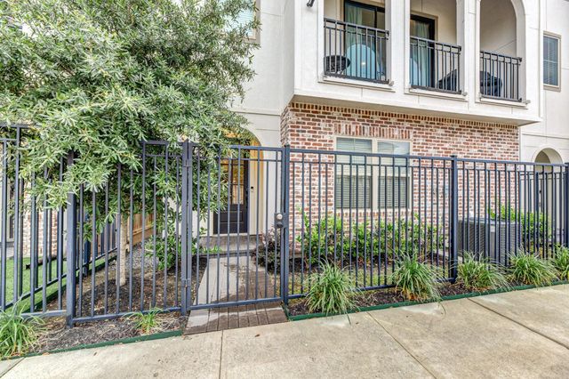 5230 Schuler Street, Houston, TX 77007