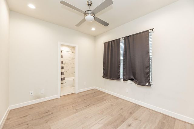 5230 Schuler Street, Houston, TX 77007