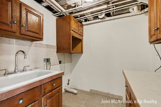 11613 Orchard Park Drive, Sparta, MI 49345