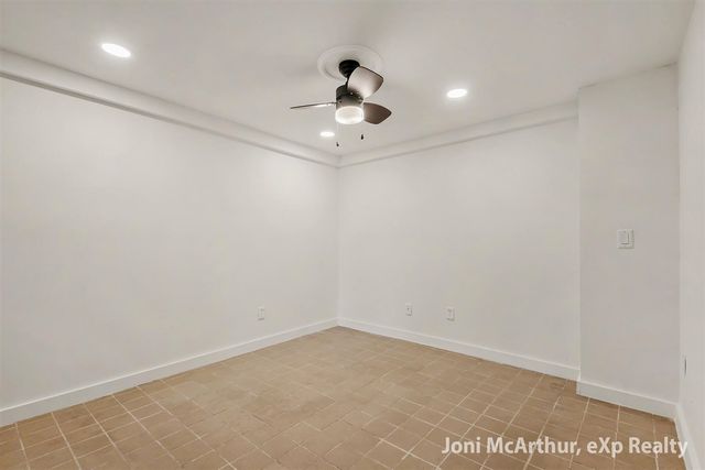 11613 Orchard Park Drive, Sparta, MI 49345