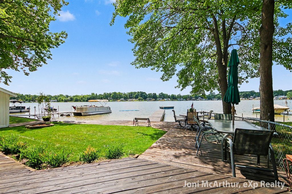 11613 Orchard Park Drive, Sparta, MI 49345