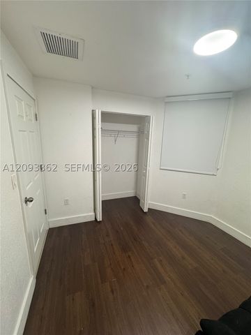8833 NW 107th Ct 101, Doral, FL 33178