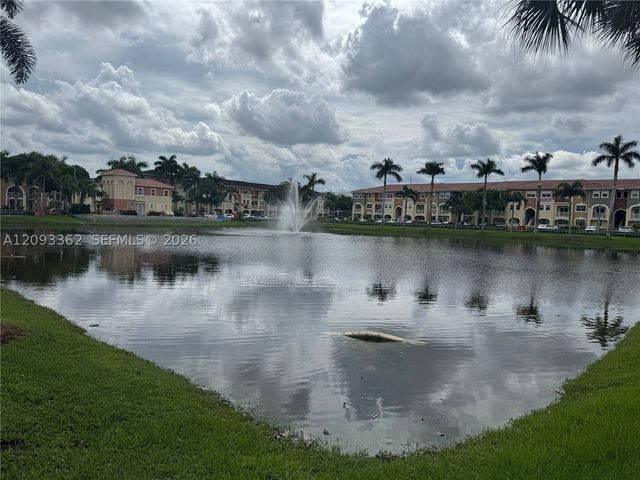 8833 NW 107th Ct 101, Doral, FL 33178