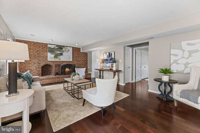 4611 DEMING AVE, Alexandria, VA 22312