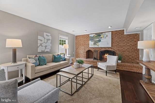 4611 DEMING AVE, Alexandria, VA 22312