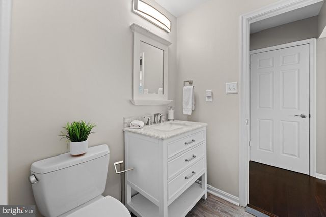 4611 DEMING AVE, Alexandria, VA 22312