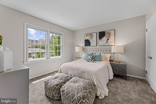 4611 DEMING AVE, Alexandria, VA 22312