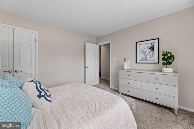 4611 DEMING AVE, Alexandria, VA 22312