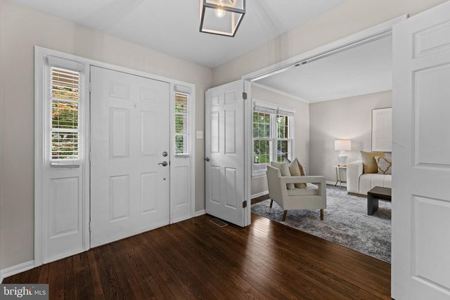 4611 DEMING AVE, Alexandria, VA 22312