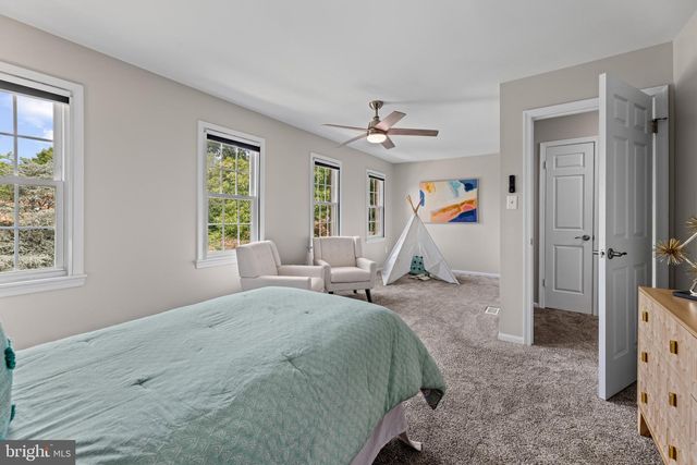 4611 DEMING AVE, Alexandria, VA 22312