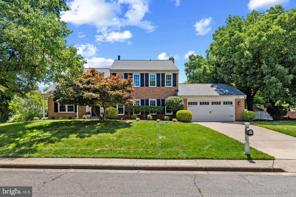 4611 DEMING AVE, Alexandria, VA 22312