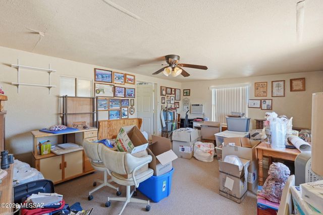 7261 N Van Ark Road, Tucson, AZ 85743