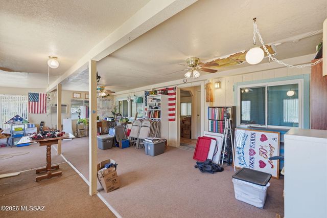 7261 N Van Ark Road, Tucson, AZ 85743
