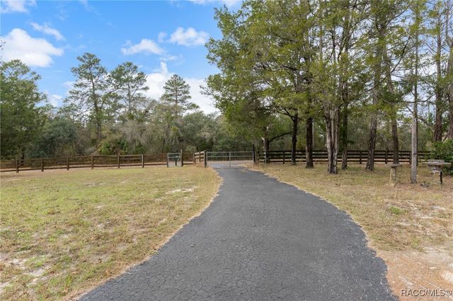 6329 & 6355 S Canna Lily Avenue, Homosassa, FL 34446