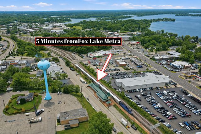 39 Fairfax Road, Fox Lake, IL 60020