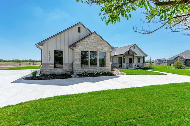 16681 W Hickory St, Wichita, KS 67052