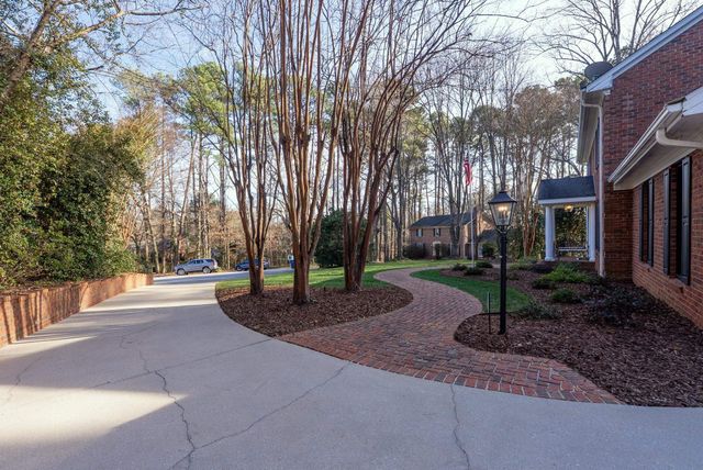 21 Knee Run, Spartanburg, SC 29302