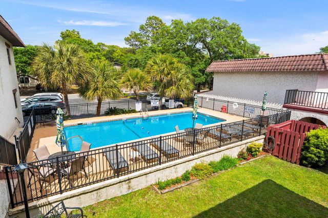 7313 Porcher Dr Apt 17, Myrtle Beach, SC 29572